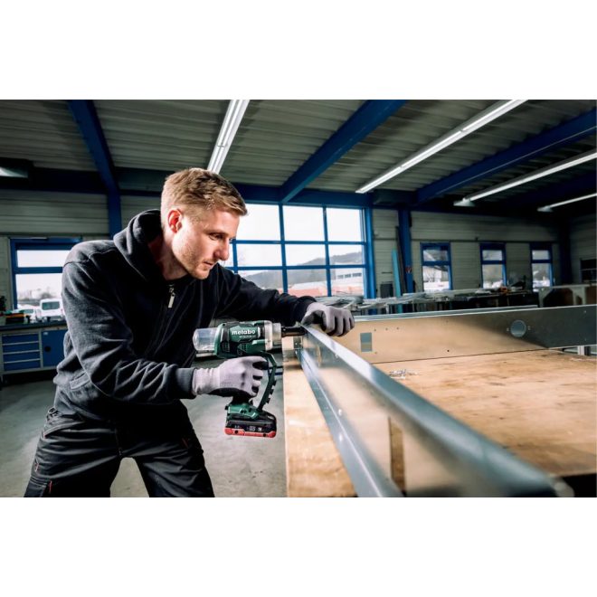 Metabo akkus 18V popszegecshúzó pisztoly 10.000N 2,4-6mm- NP 18 LTX BL 5.0+ metaBOX 145 L, akku és töltő nélkül, 619002840