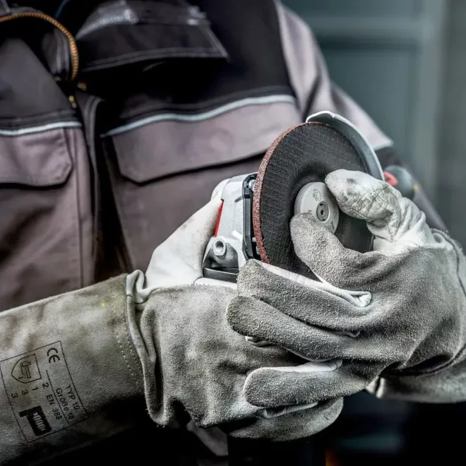 Metabo sarokcsiszoló 125mm 1100W 2800-10500/min fordulatszám szabályozós, VibraTech (MVT) markolattal, 3Nm, WEV 11-125 Quick, 603625000